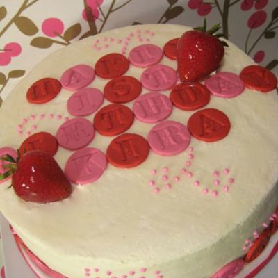 Little Girl's 1St Birthday Cake