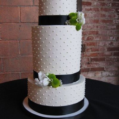 Black & White Dot Wedding Cake