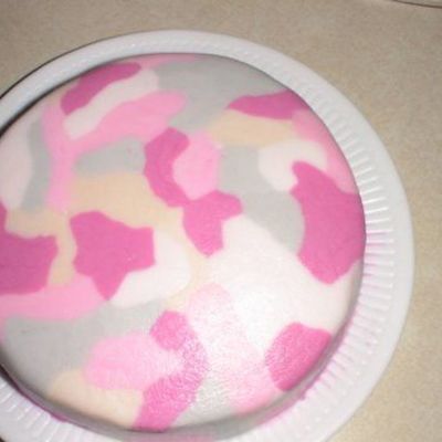 Pink Camo Cake