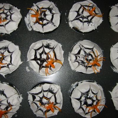 Spider Web Cupcakes