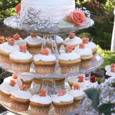 Small Cake And Cupcakes