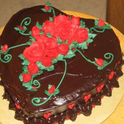 Chocolate Granche W/red Roses