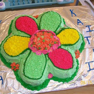 Daisy Cake