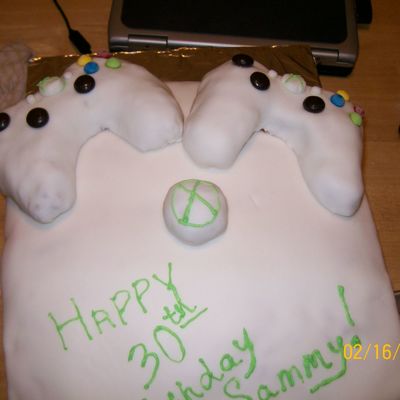 Xbox 360 Cake And Controllers