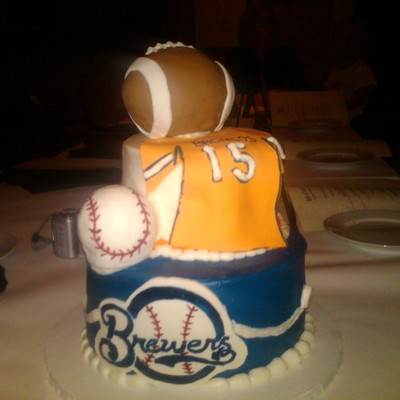 Brewer Bronco Cake