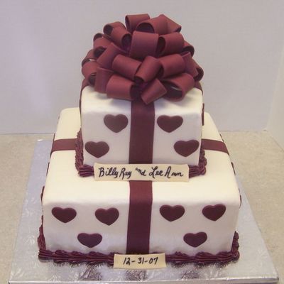 Burgundy/ Cream Present