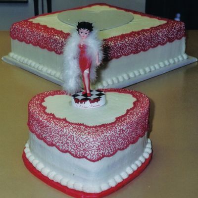 Betty_Boop_Cake__Gift_All_In_.jpg