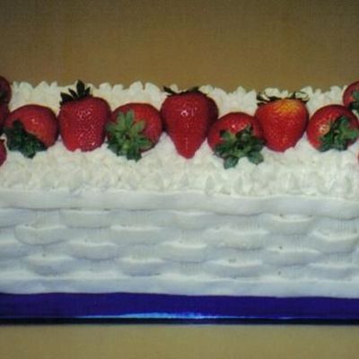 A Simple Picnic Cake