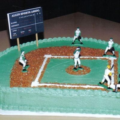 Baseball_Diamond_Cake.jpg