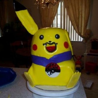 Pikachu Cake.