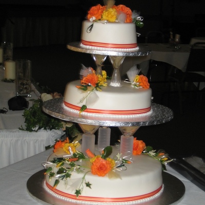 Round Wedding Cake 3 Tiers