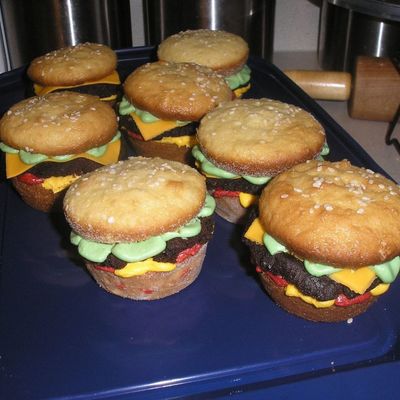 Hamburger Cupcakes