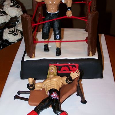Wrestling Cake