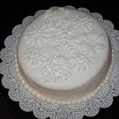 Snowflake Cake