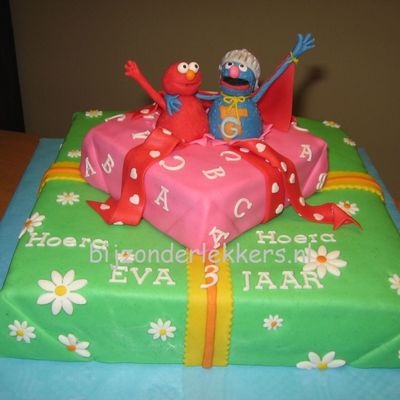 Elmo And Supergrover