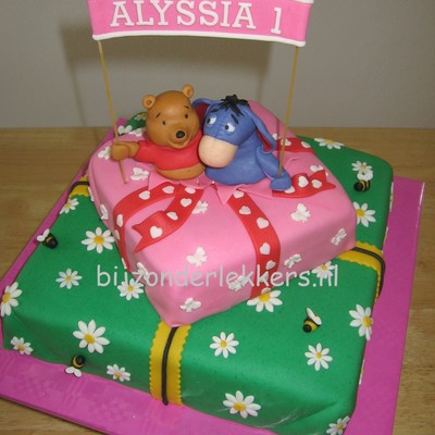 Pooh And Ijoor Cake