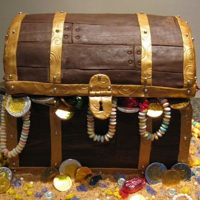 Treasure Chest Cake