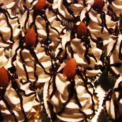 Cupcakes For Friend's Wedding Shower