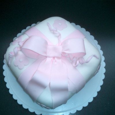 Fondant Ribbon Cake
