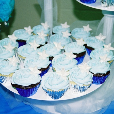 Blue Star Cupcakes For Preschool Prom