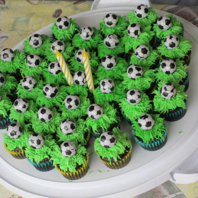 Soccer Cupcakes