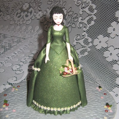 Beautiful Crinoline Lady
