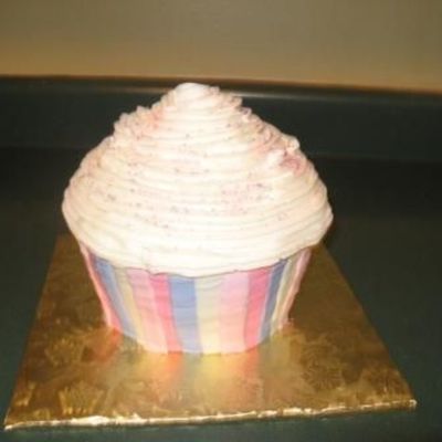 Giant Cupcake Cake