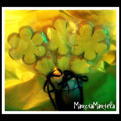 Yellow Flower Cookie Pops
