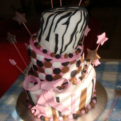 Topsy-Turvy Cake For Paulina