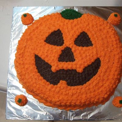Halloween Pumpkin Cake