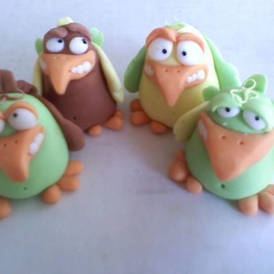 Sugarpaste Parrots