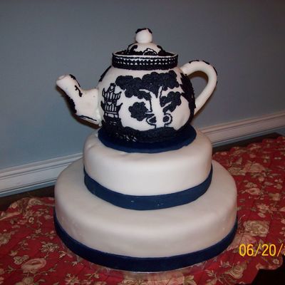 Blue Willow China Cake