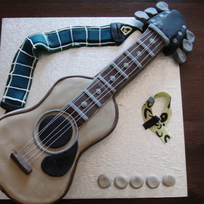 Guitar Cake