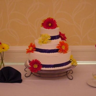 Gerbera Daisy Wedding Cake