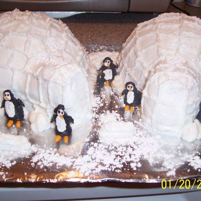 Penguin Igloo Cakes