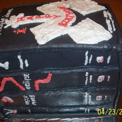 Twilight Birthday Cake