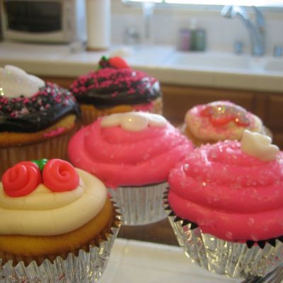 Cupcakes For A Bridal Shower