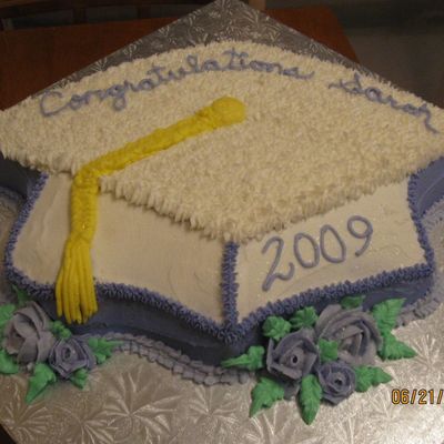 Graduation Cap Cake