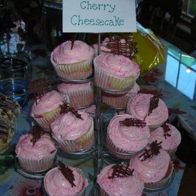 Cherry Cheesecake Cupcakes