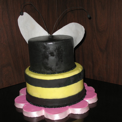 Bee Cake
