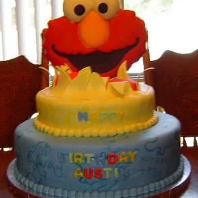 Elmo Birthday Cake