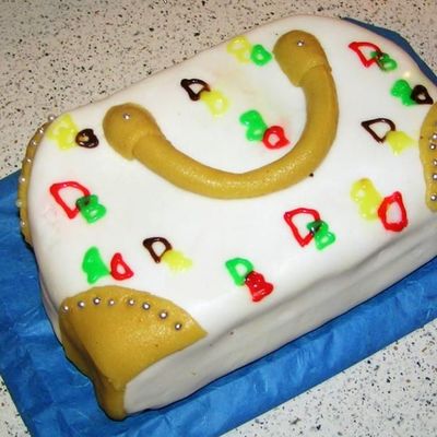 Purse Cake