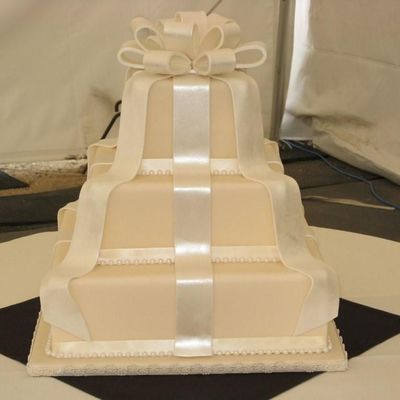 Bow Top, Fondant And Gumpaste Ribbons