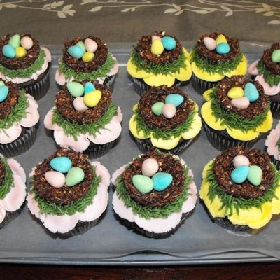 Birds Nest Cupcakes