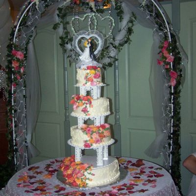 Hearts W/ Varigated Roses