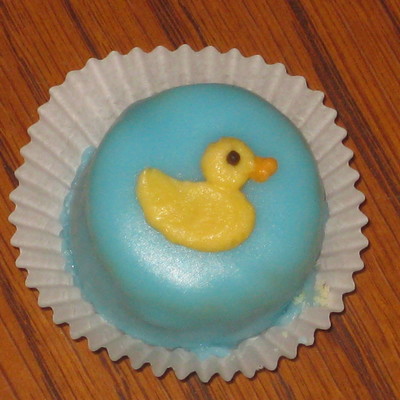 Baby Shower Petit Fours