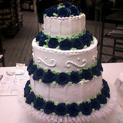 Blue Roses Wedding Cake