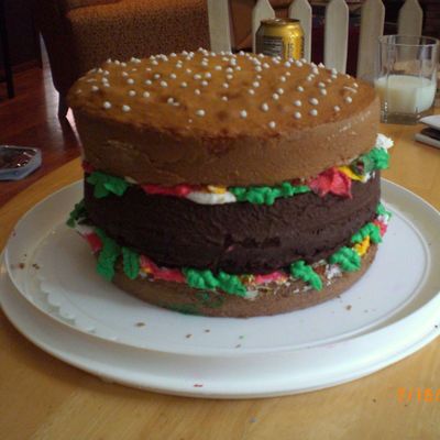 Hamburger Cake