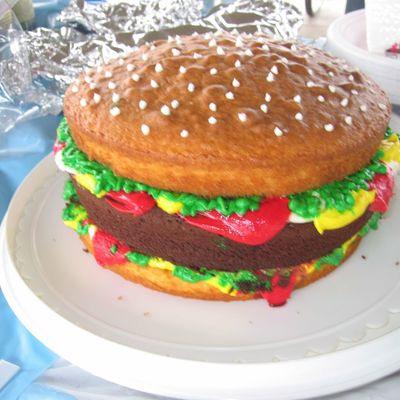Hamburger Cake