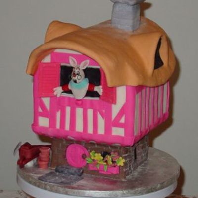 Alice In Wonderland - White Rabbits House